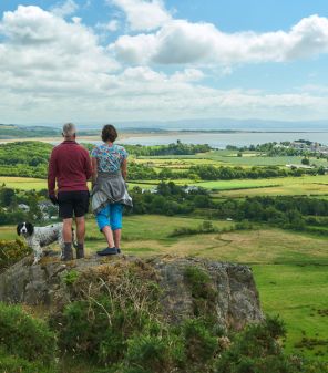 Since it's Valentine's Day, we're celebrating love in all it's forms - for people, nature, landscapes or your furry friends! 
Which part of Morecambe Bay do you most love?
One of our favourites is the Hoad with one of the most beautiful viewpoints in the area with far-reaching views.
Let's brighten up the day and fill this feed with views and routes we love :)

#MorecambeBay #valentines #lovemorecambebay #walking #coastalbritain #coast #walkthedog #romanticwalk @explore_morecambebay @explore_britain_ @uk_hiddengems #theplacetobe #cumbria #coastwalks